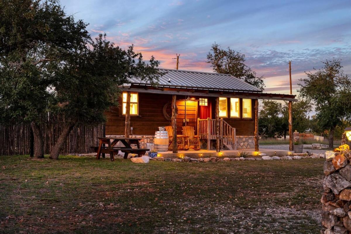 Rockin' R - Rustic Star Cabin Fredericksburg Extérieur photo