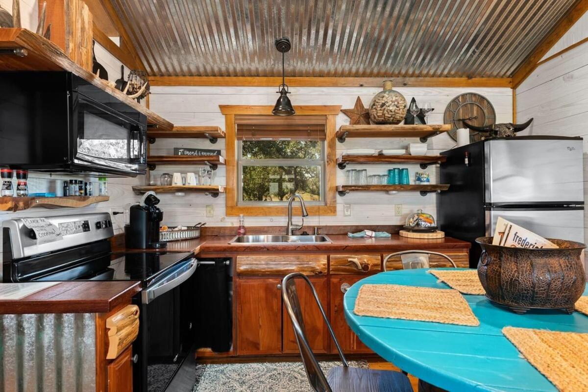 Rockin' R - Rustic Star Cabin Fredericksburg Extérieur photo