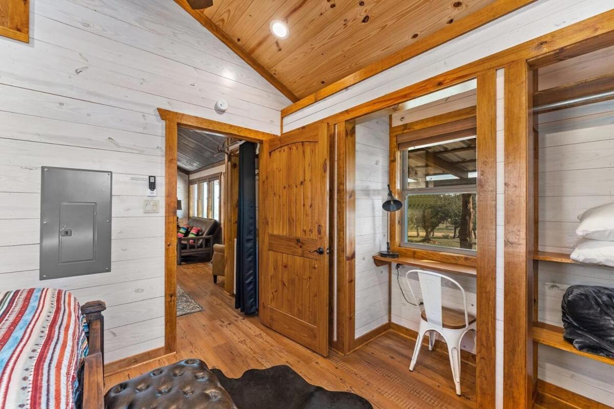 Rockin' R - Rustic Star Cabin Fredericksburg Extérieur photo