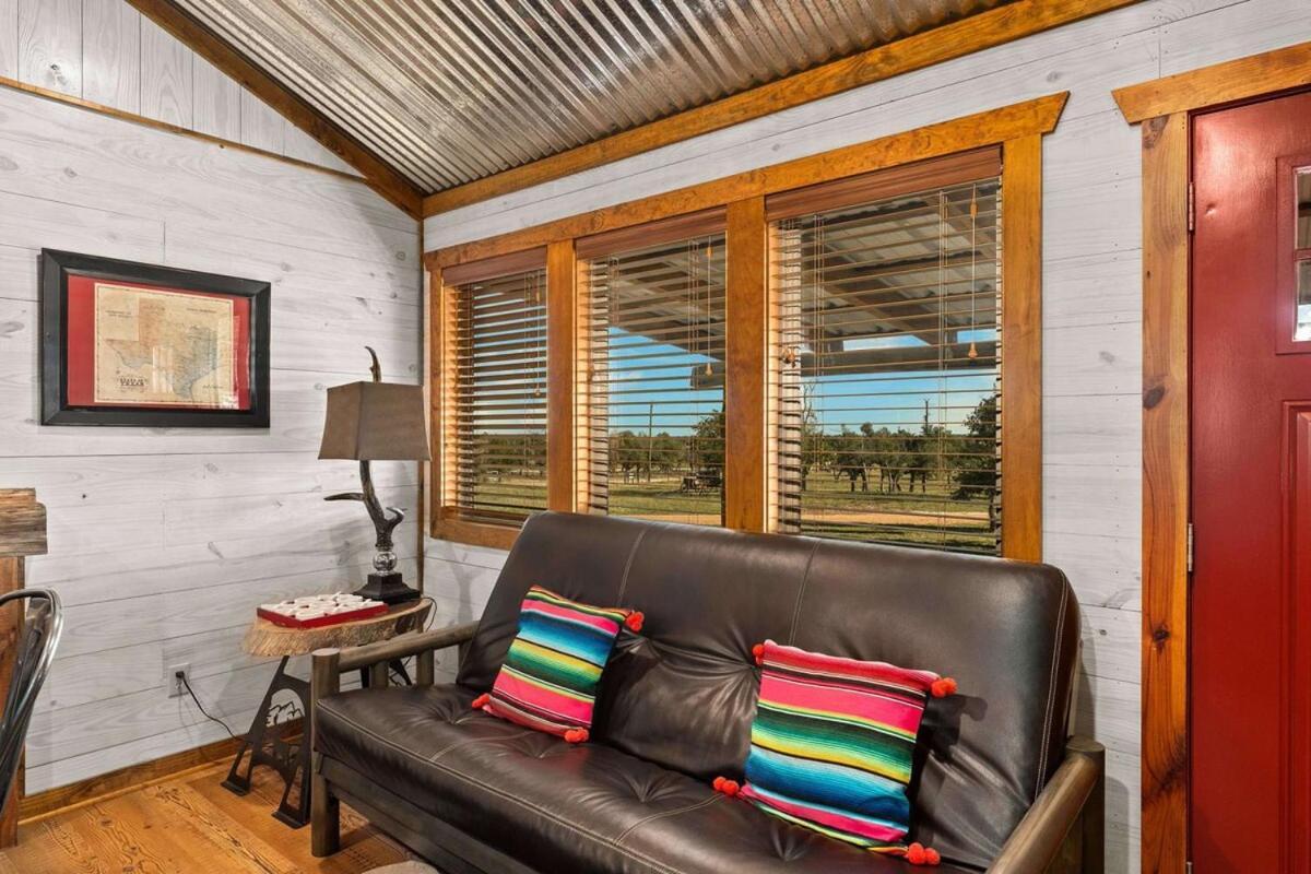 Rockin' R - Rustic Star Cabin Fredericksburg Extérieur photo