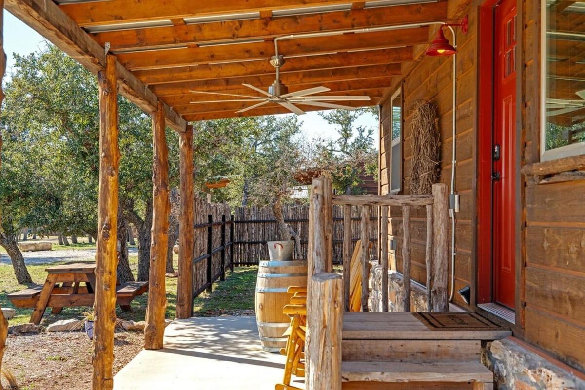 Rockin' R - Rustic Star Cabin Fredericksburg Extérieur photo